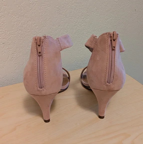 Style & Co Pink Heels with Suede Finish - Picture 3 of 9